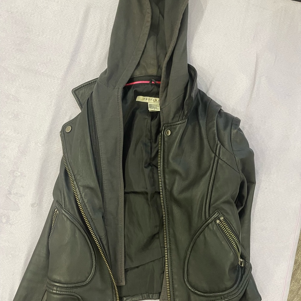 Sweatshirt hooded leather jacket